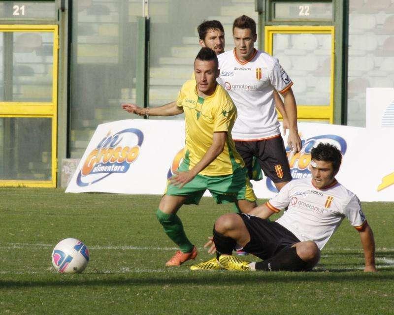 Viterbese, rinnova un centrocampista 