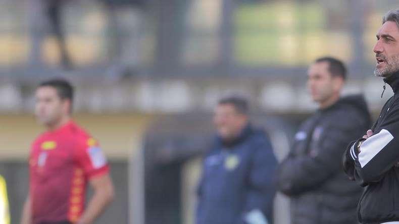 Pro Vercelli, Modesto resta un nome caldo per il Crotone