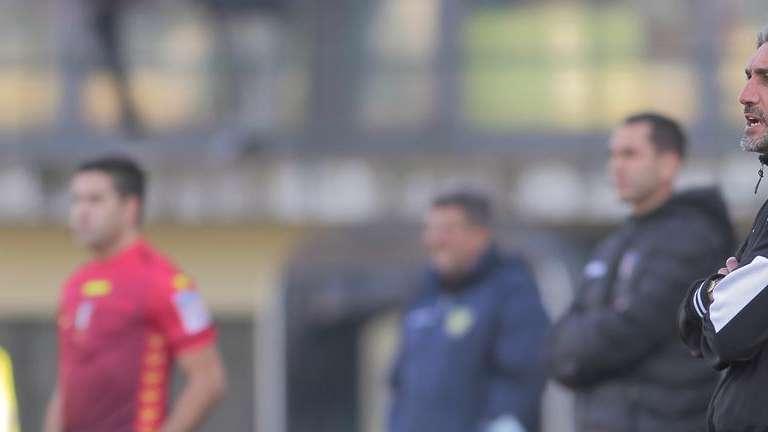 Pro Vercelli, tutti pazzi per Modesto: il Frosinone sfida il Crotone