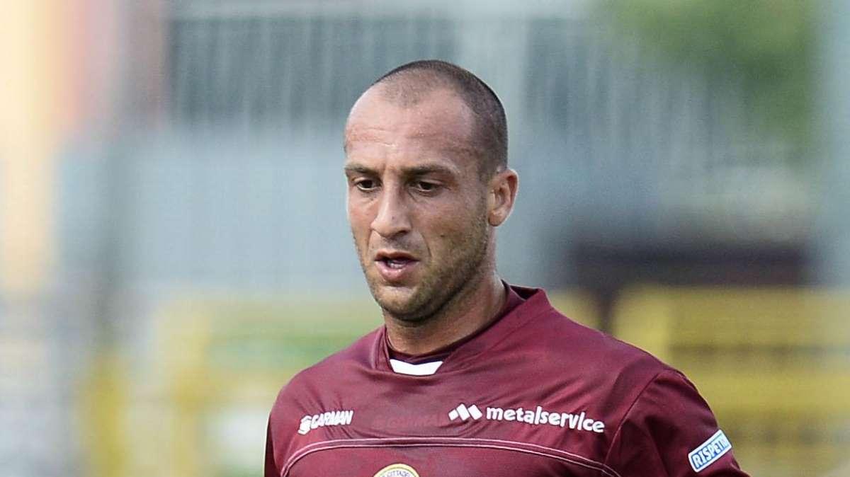 Sgrigna: "Antenucci di un'altra categoria ma per vincere serve tutto il Bari"