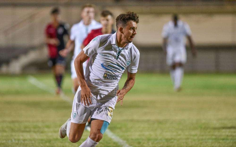 Olbia, salto in Serie B per i giovani Caligara e Bellodi