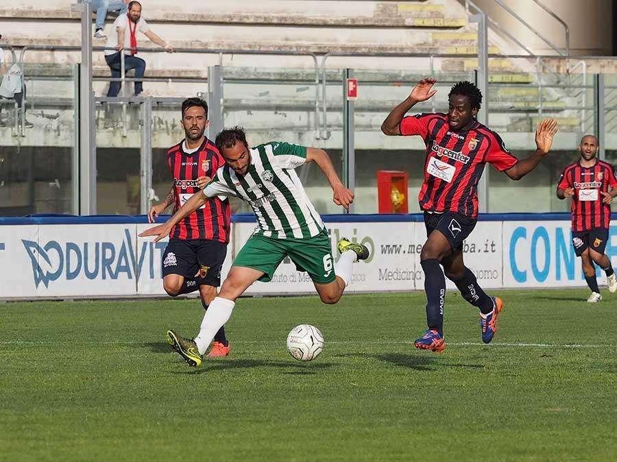 Padova, per la corsia mancina occhi in B: piace Pinto 