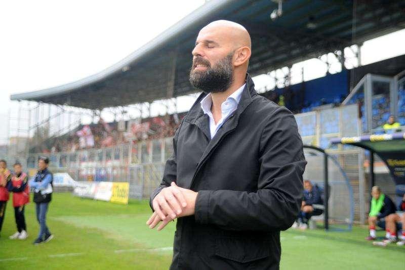 Lecce, offerta la panchina a Stellone