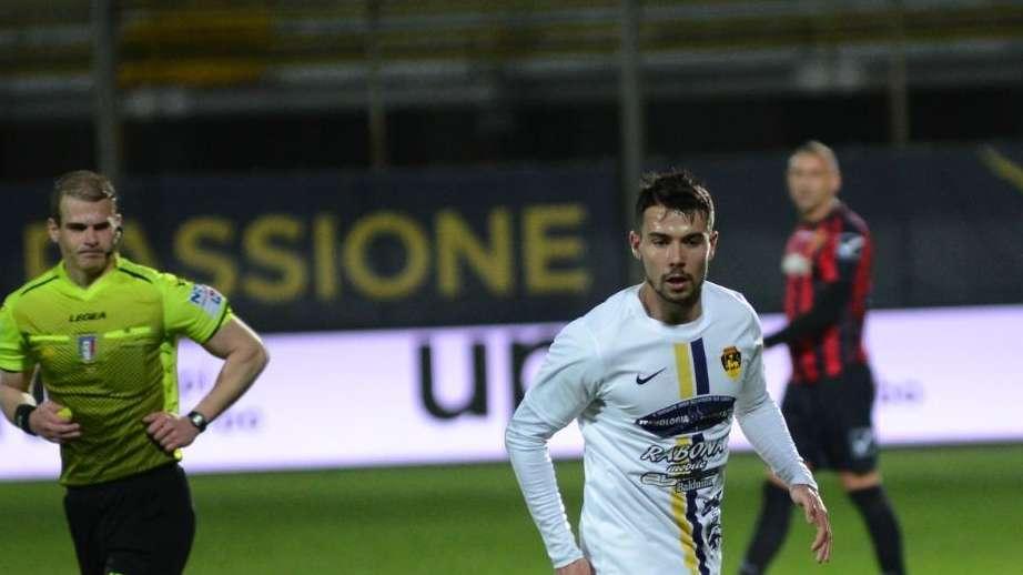 UFFICIALE - Viterbese, risoluzione con l'attaccante Edoardo Tassi