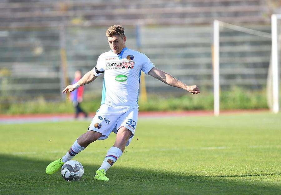 Catania, Mazzarani vola in B: biennale alla Salernitana