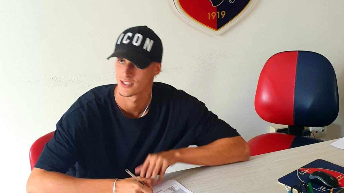 Sestri Levante, l'attaccante Busatto ceduto alla Pro Sesto