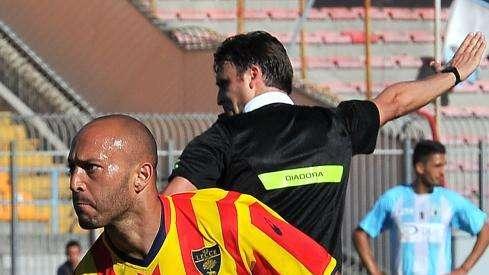 Lecce, Chevanton: "Tornerei gratis per puntare alla B"