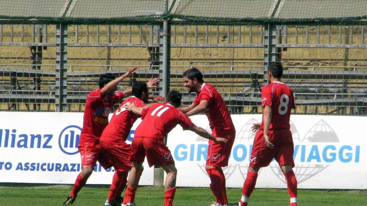 Nocerina, il mercato inizia dagli under