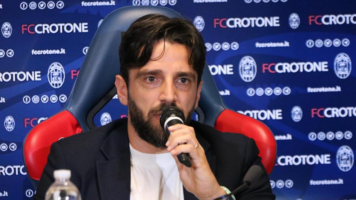 Crotone, interruzione anticipata del rapporto col ds Antonio Amodio