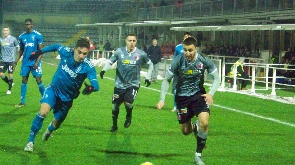Vibonese, in difesa si avvicina lo svincolato Sciacca