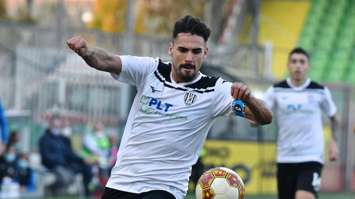 Cesena, Ardizzone chiede scusa ai tifosi: "Reazione istintiva da evitare"