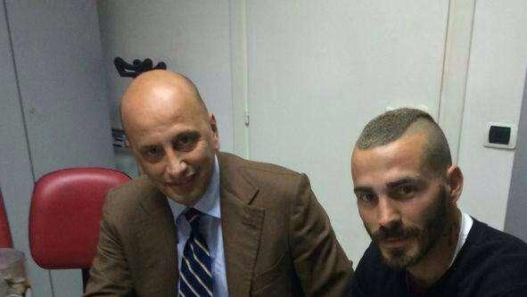 FOTONOTIZIA: Alessandro firma con la Casertana