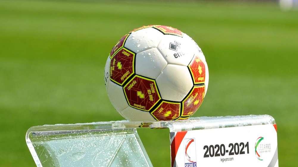 Playoff, i parziali delle gare delle 17.30: blitz del Foggia a Catania