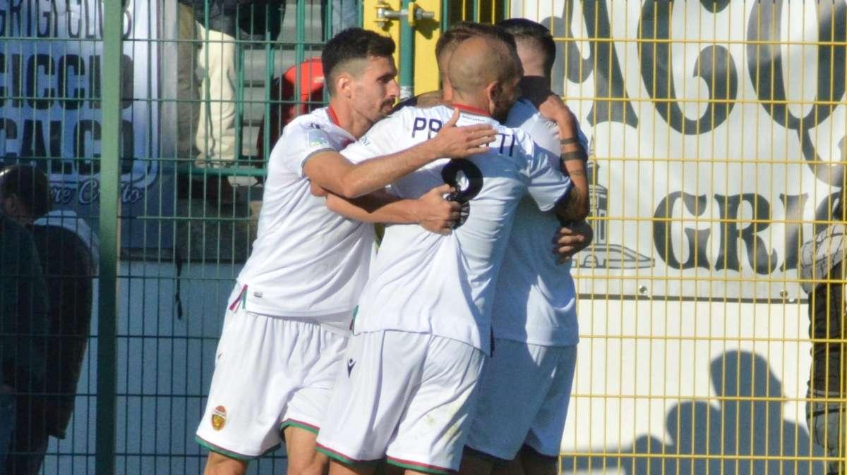 Ternana, niente amichevole col Cosenza: lo ha richiesto il club rossoblù