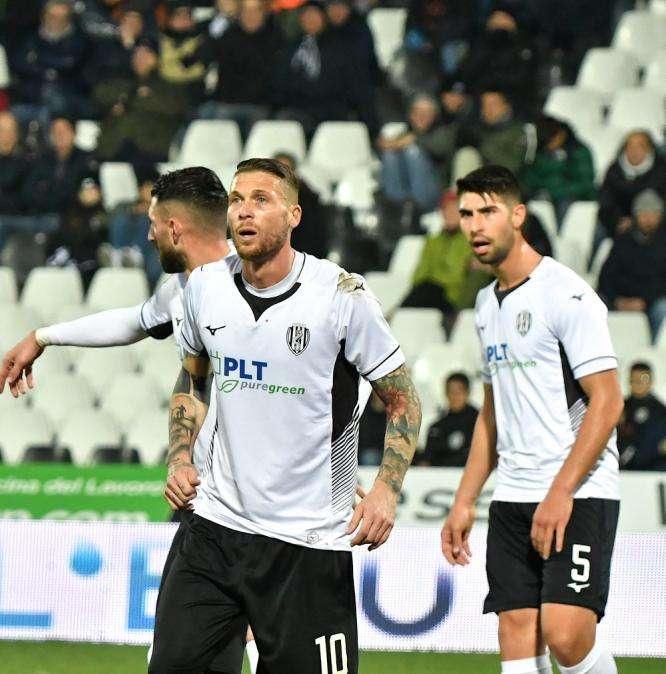 Cesena, il futuro di Caturano potrebbe essere ancora bianconero