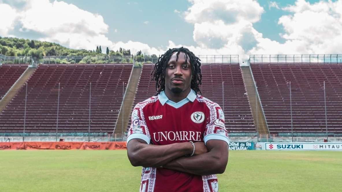 Arezzo, dalla Reggiana arriva l'esterno offensivo Varela Djamanca