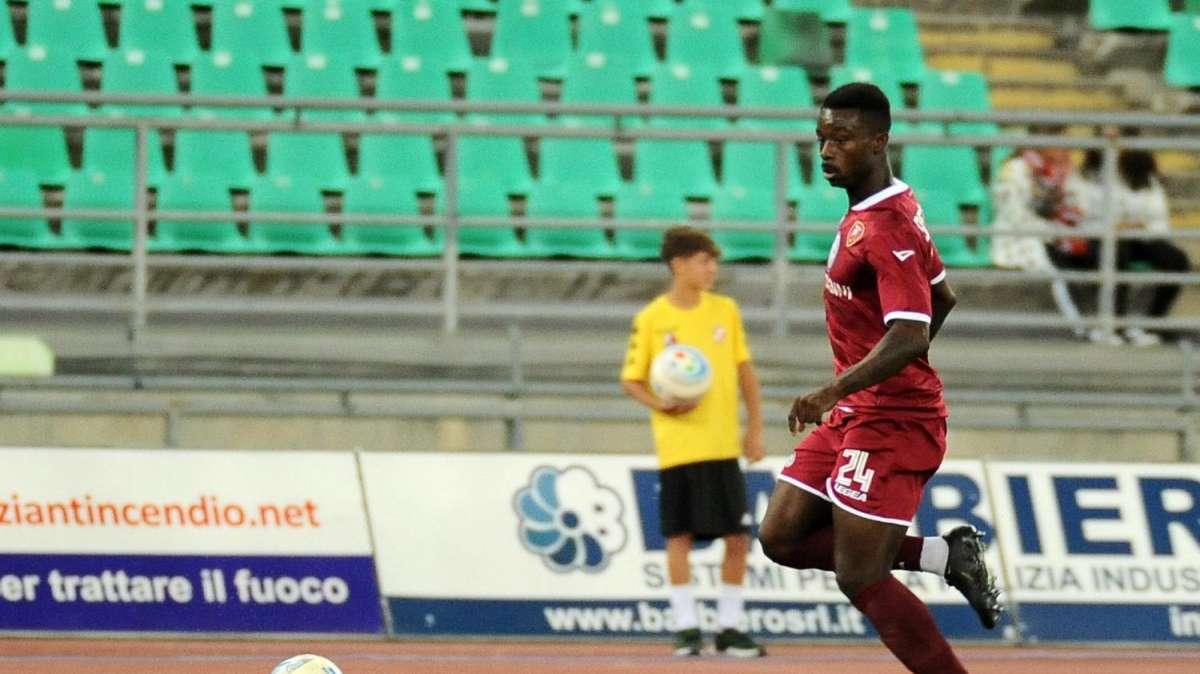 UFFICIALE - Carrarese, colpo in avanti: ha firmato Doumbia