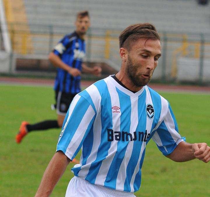 Lecco e Pro Sesto puntano il centrocampista Matteo Marotta