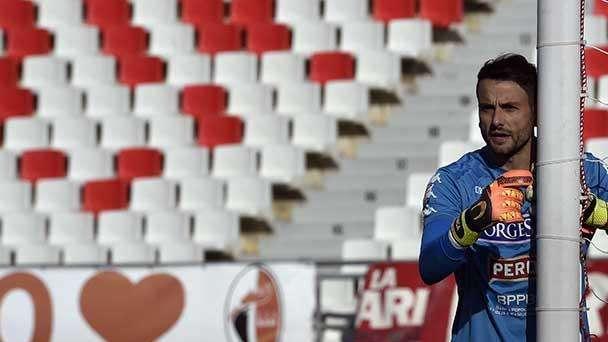 Bari, Frattali: "Preso un gol in fuorigioco. E Dossena andava espulso"