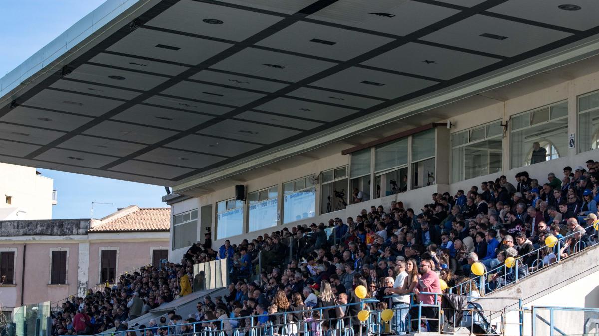 Siracusa, 20 Daspo dopo i disordini del match col Casarano