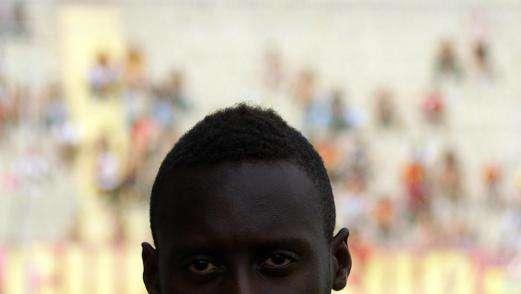 Reggina, l'ex Ousmane Sy: "Preso in giro da Foti, ma gli amaranto non meritano la Serie D"