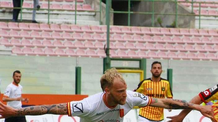 Monza, lo stopper arriva dal Messina