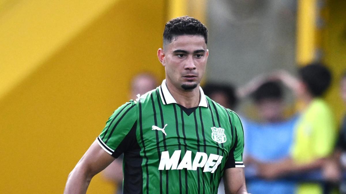 Spezia, continua il pressing con il Sassuolo per Simone Cinquegrano