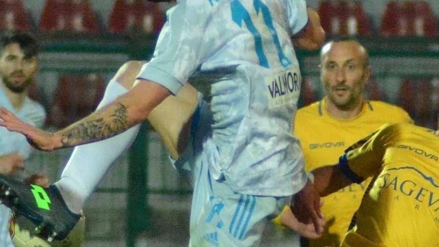 INTERVISTA TC - Carrarese, Foresta: "Ai playoff per cancellare le ultime 2 gare"