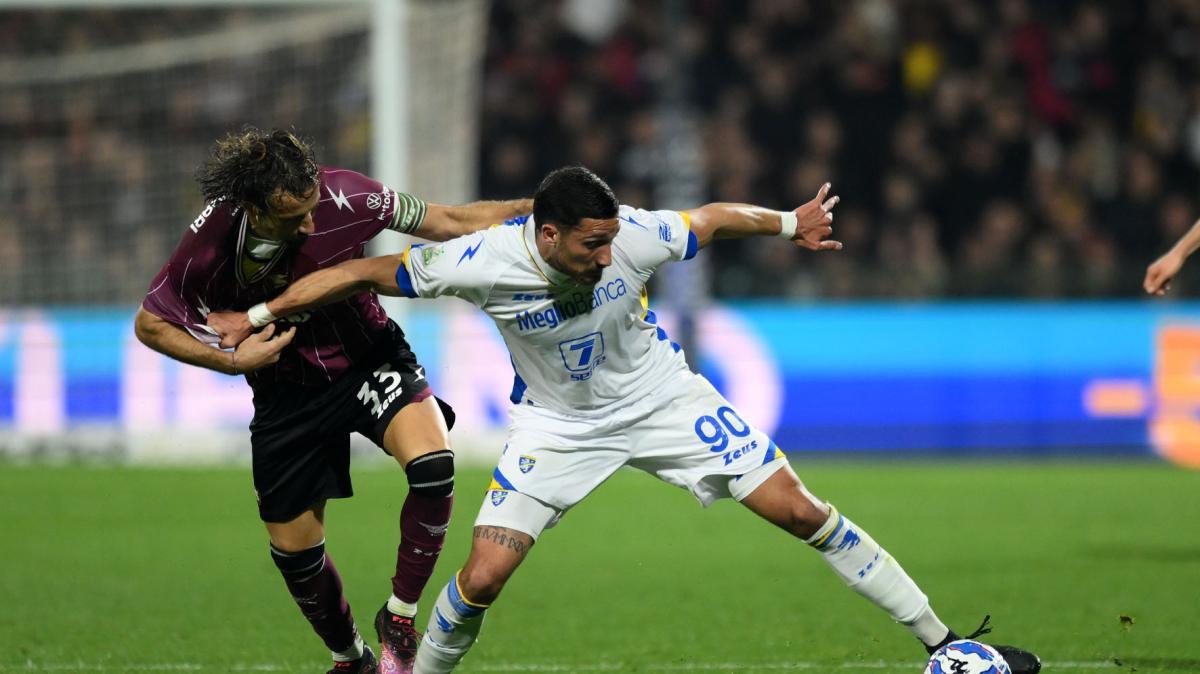 Juventus NG, Emanuele Pecorino ceduto a titolo definitivo al Catanzaro