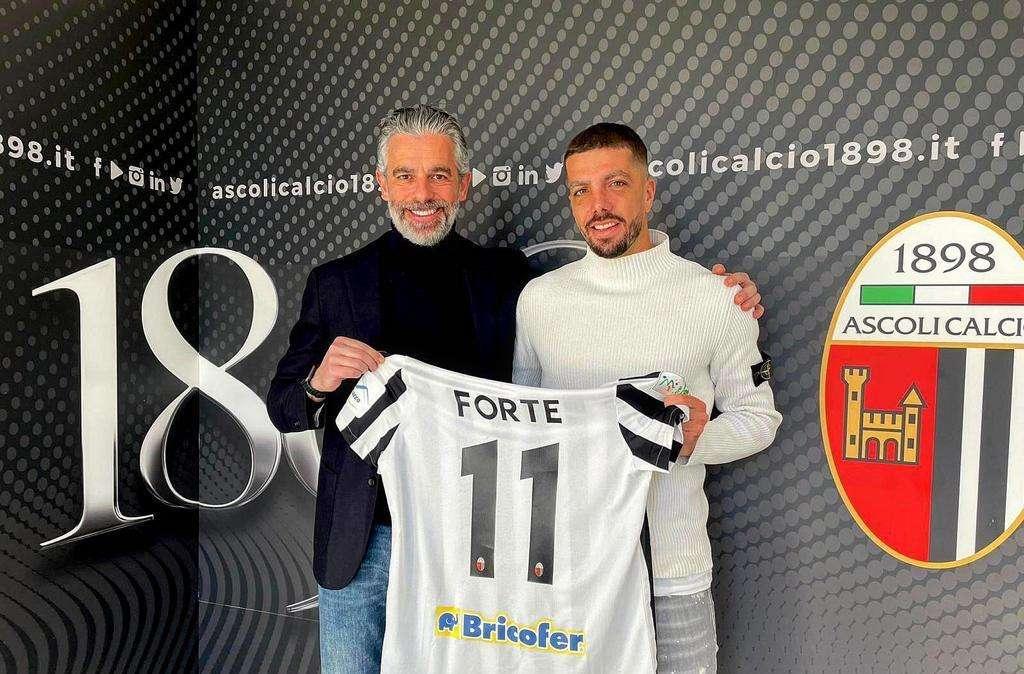 Catania, c'è la firma di Forte