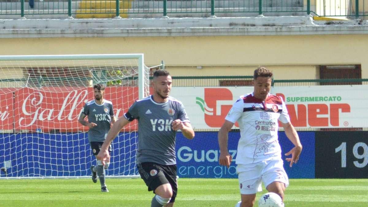 Cavese, entro lunedì la firma di Cionek: accordo annuale 