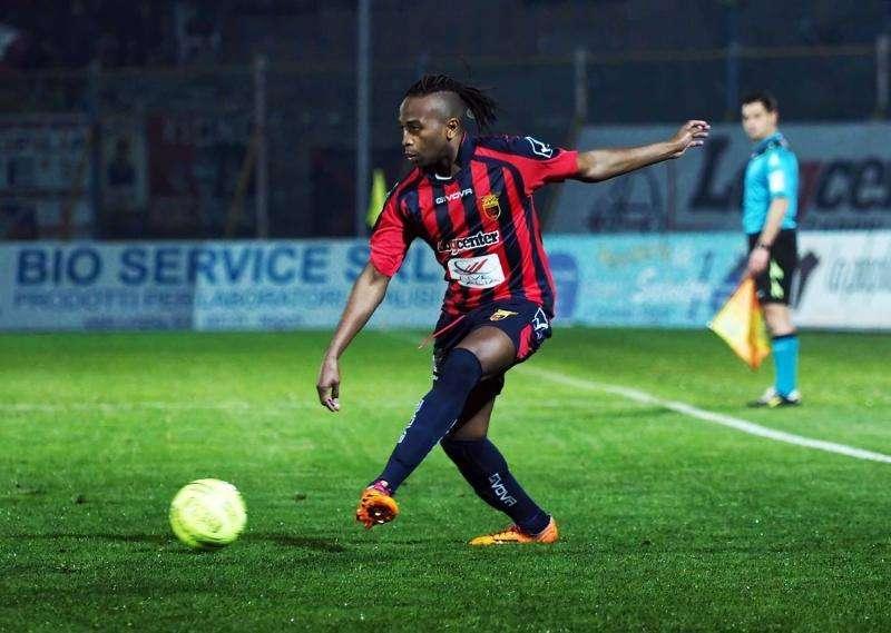 Taranto, un ex Benevento in gruppo