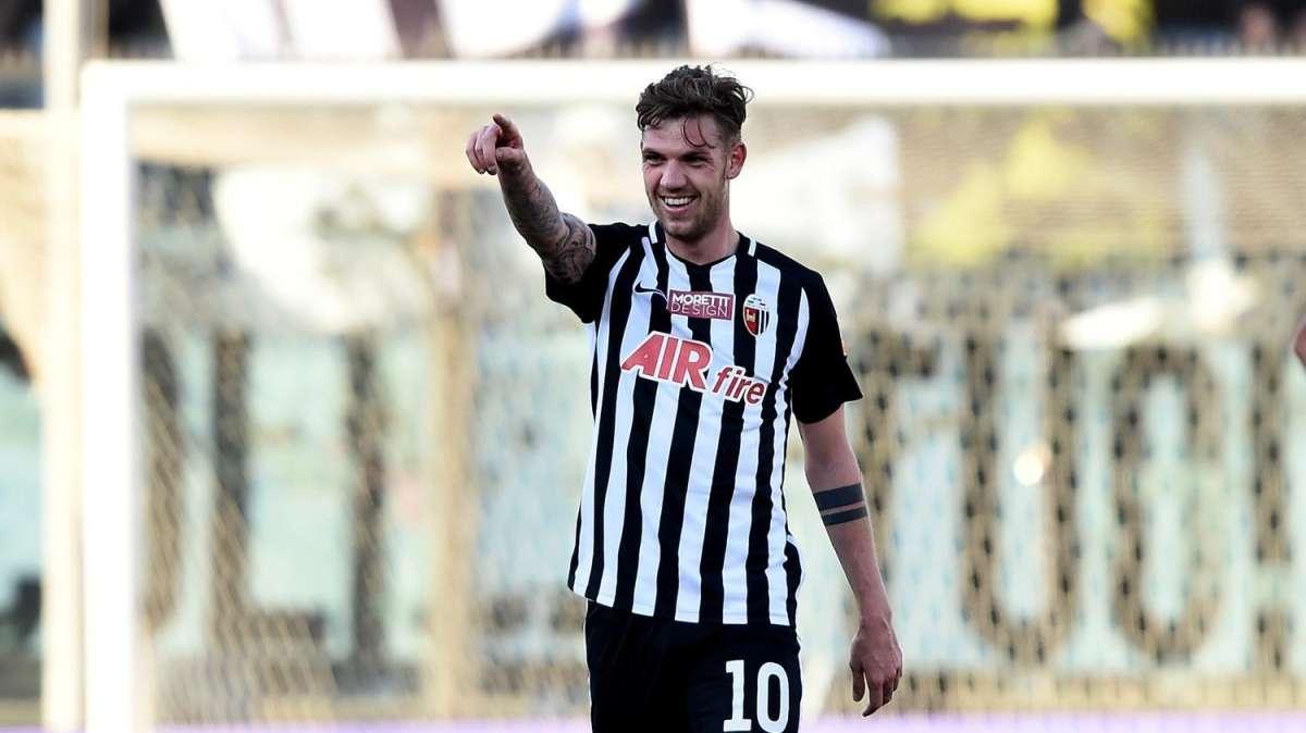Como, Rosseti: "Lavorare per far più punti possibili. Campionato fisico"