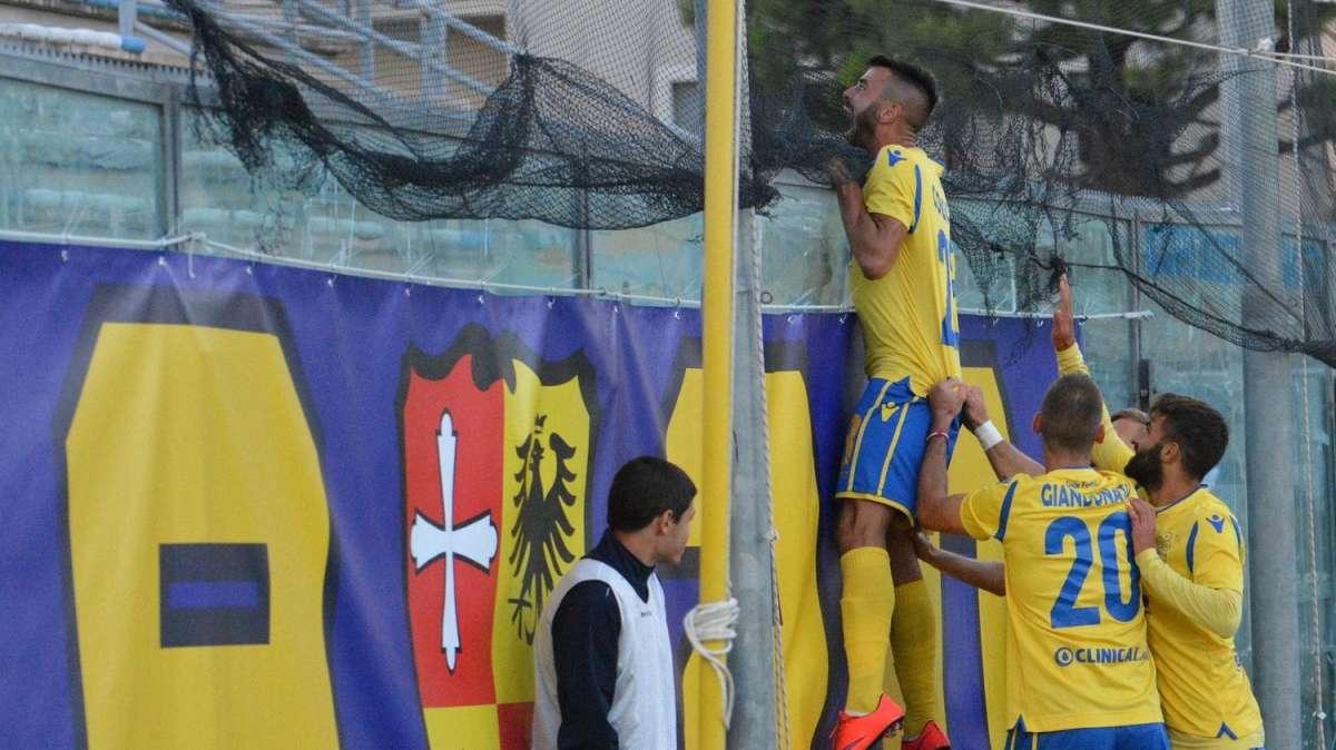 Fermana-Aquila Montevarchi 1-1, gol e highlights della partita