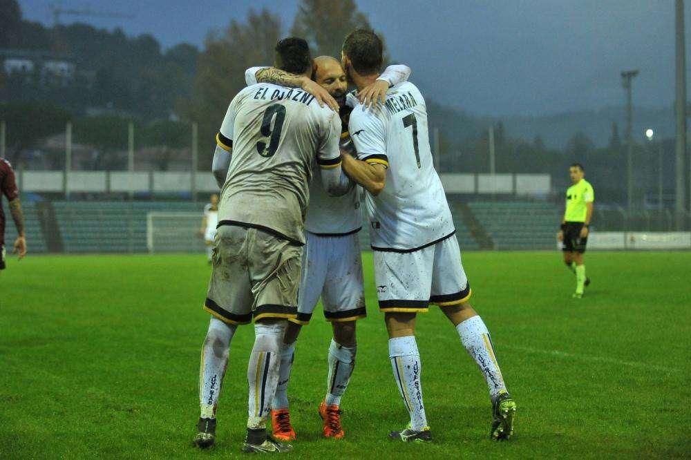 Paradosso Juve Stabia: festa per la B ma arriverà solo tra una settimana