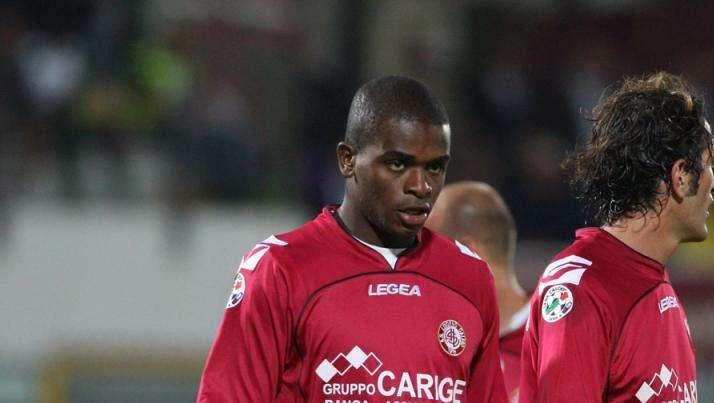 Salernitana, Diniz abbandona il ritiro