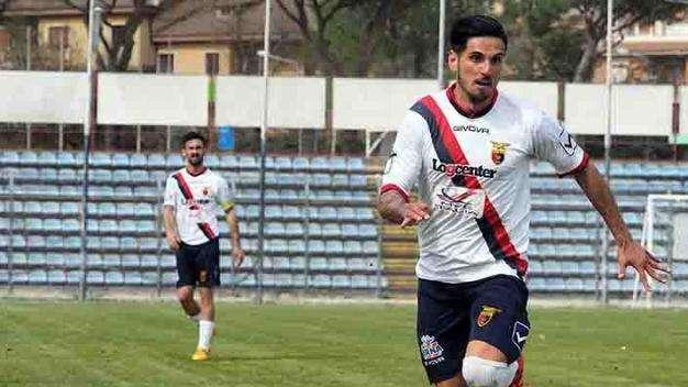 Viterbese, è duello con il Parma per un attaccante