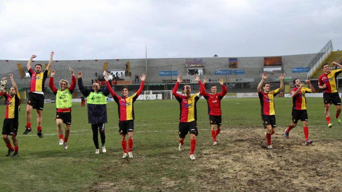 Play-off 1^ Divisione: Ceravolo stregato per le Aquile, passa il Benevento