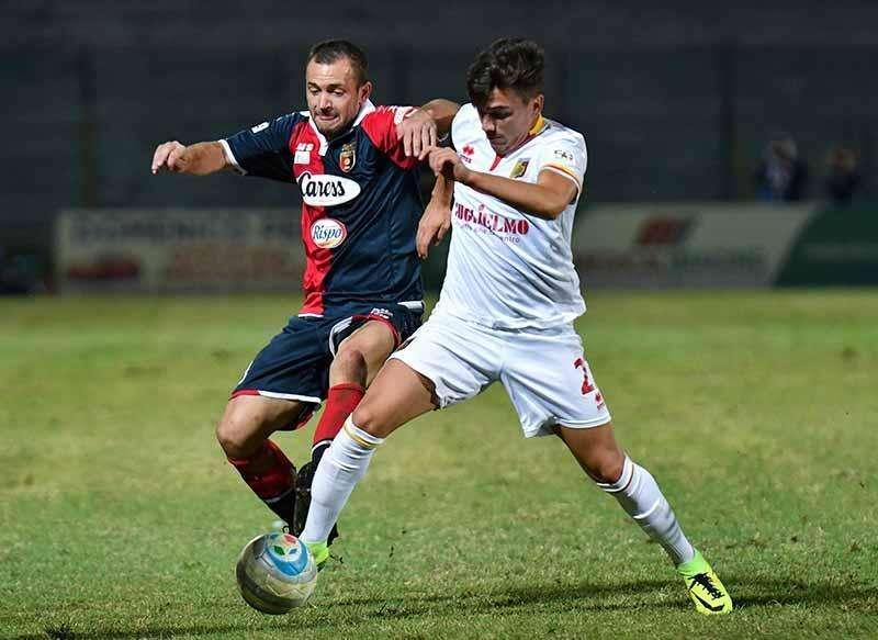 NOTIZIA TC - Dietrofront Ternana, Repossi resta in rossoverde