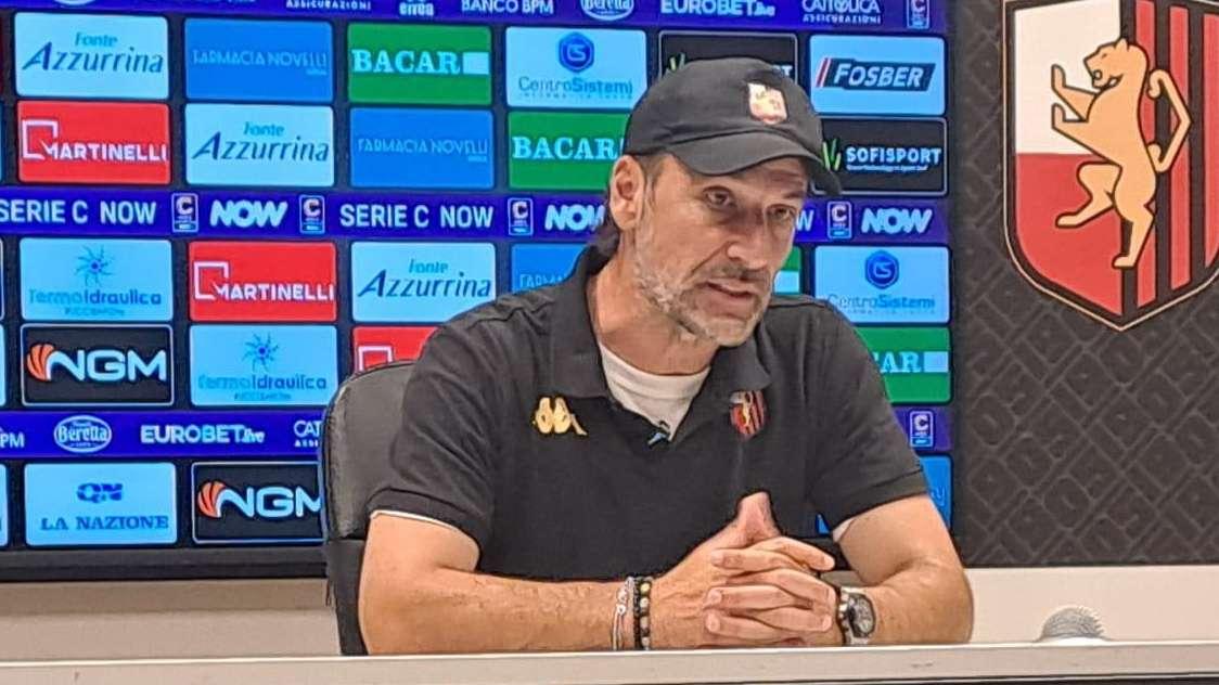 Lucchese, Gorgone: "C'era rigore netto su Fedato. Noi siamo vivi"