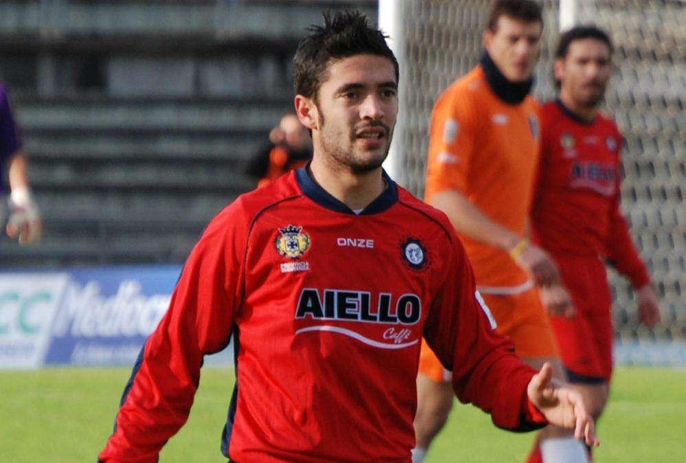 Cosenza, trattative avviate con il Pescara