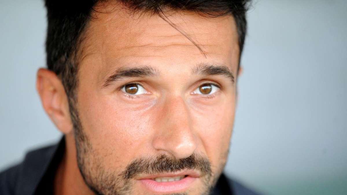 Lecce, Vucinic fa il tifoso: sognando il ritorno in giallorosso...
