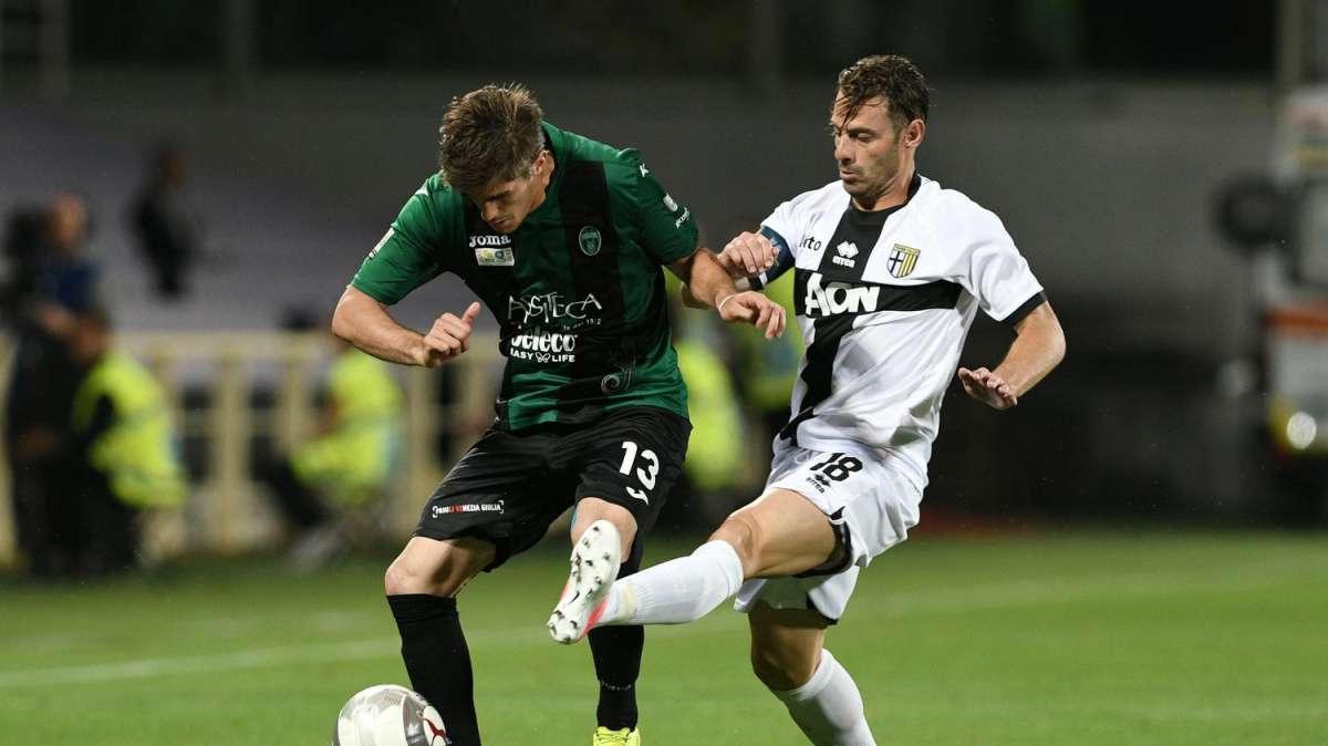 Catania, asse con la Reggina: piace il difensore Marchi
