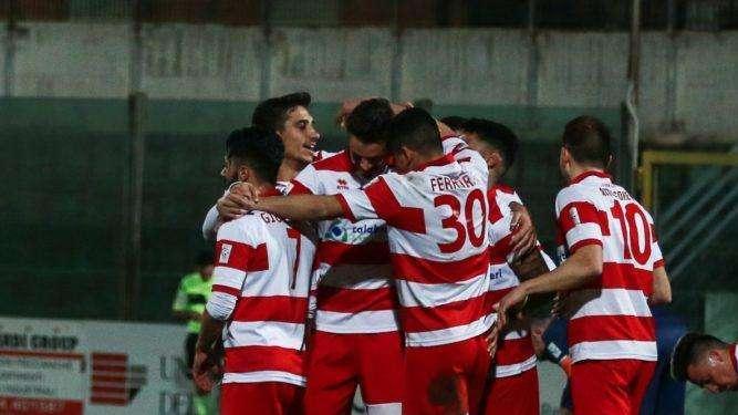 Rende, oggi incontro con il comune di Matera per lo stadio