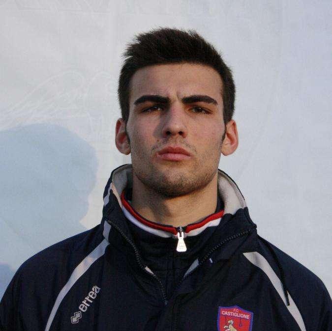 Mantova, vicino un terzino destro