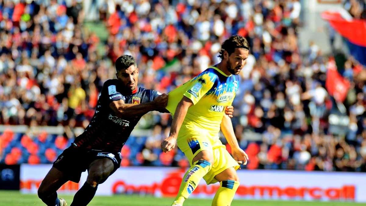 Samb, per l'attacco piace Riccardo Maniero del Pescara