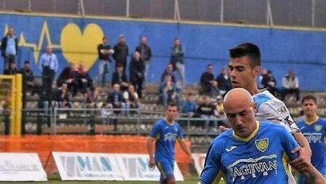 Carrarese, Maccarone: "Il futuro? Voglio continuare a giocare"