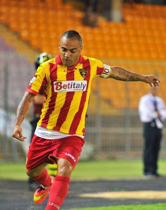 Lecce, il futuro di Miccoli non è in Italia