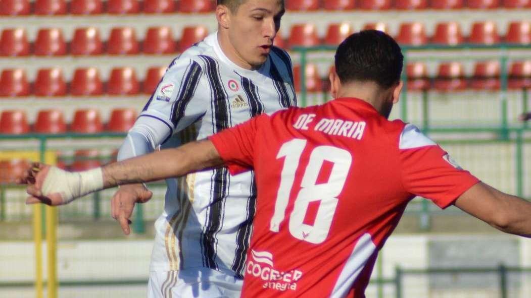 Lucchese, oggi la firma di De Maria alla Giana. Si sblocca Gemignani?