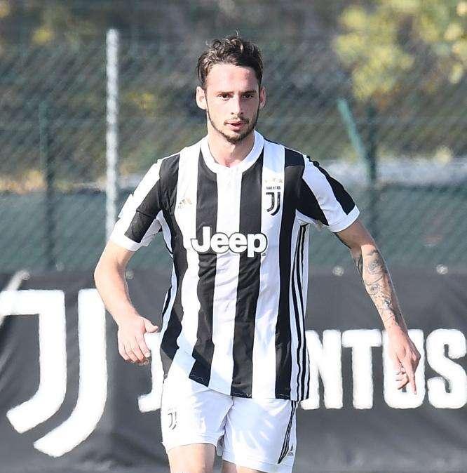 Juventus U23, l'annuncio social di Zanandrea: rinnovato il contratto